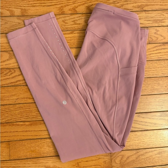 Lululemon Fast and Free tights size 8 28” length - Picture 6 of 9